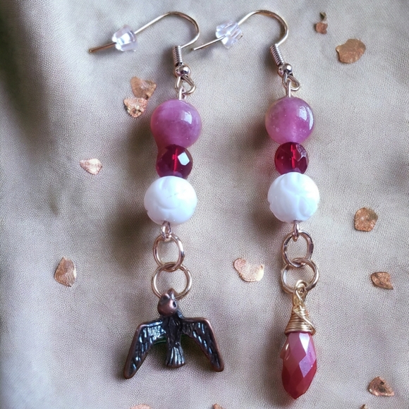 Rose Quartz & Genuine Tridacna Handcrafted Earrings - Picture 2 of 4